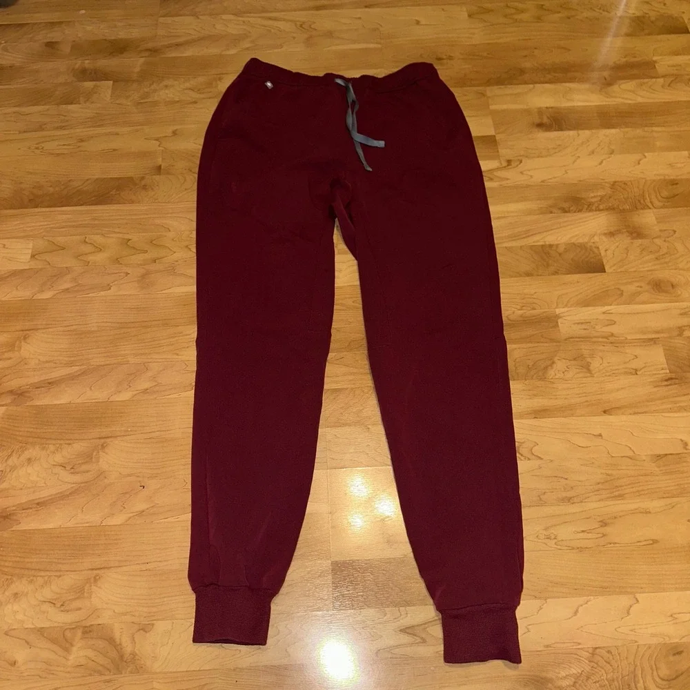 FIGS Tansen‎ Men's Jogger Burgundy size Large Tall po 1645 style mxxsw2004t